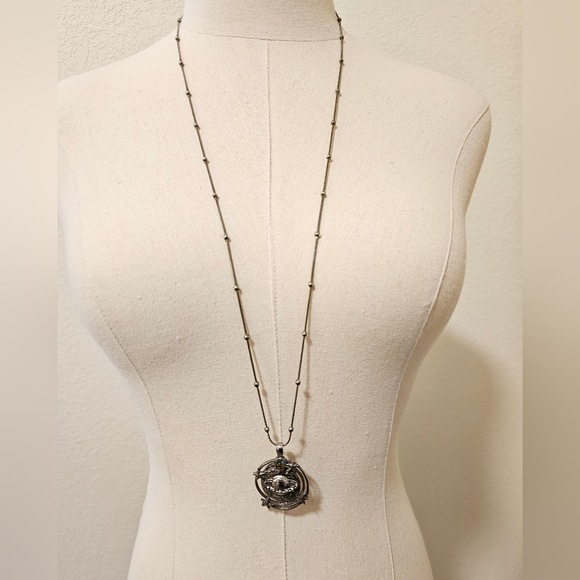 Vintage 90s Celestial Solar System Planet Stars Pendant On Chain Necklace - Picture 2 of 3